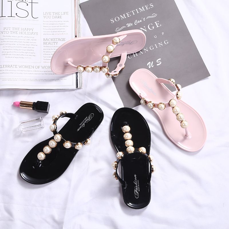 شباشب نسائية وصنادل سيدات شباش - مراجعة Flip Flop Jeweled وسعره