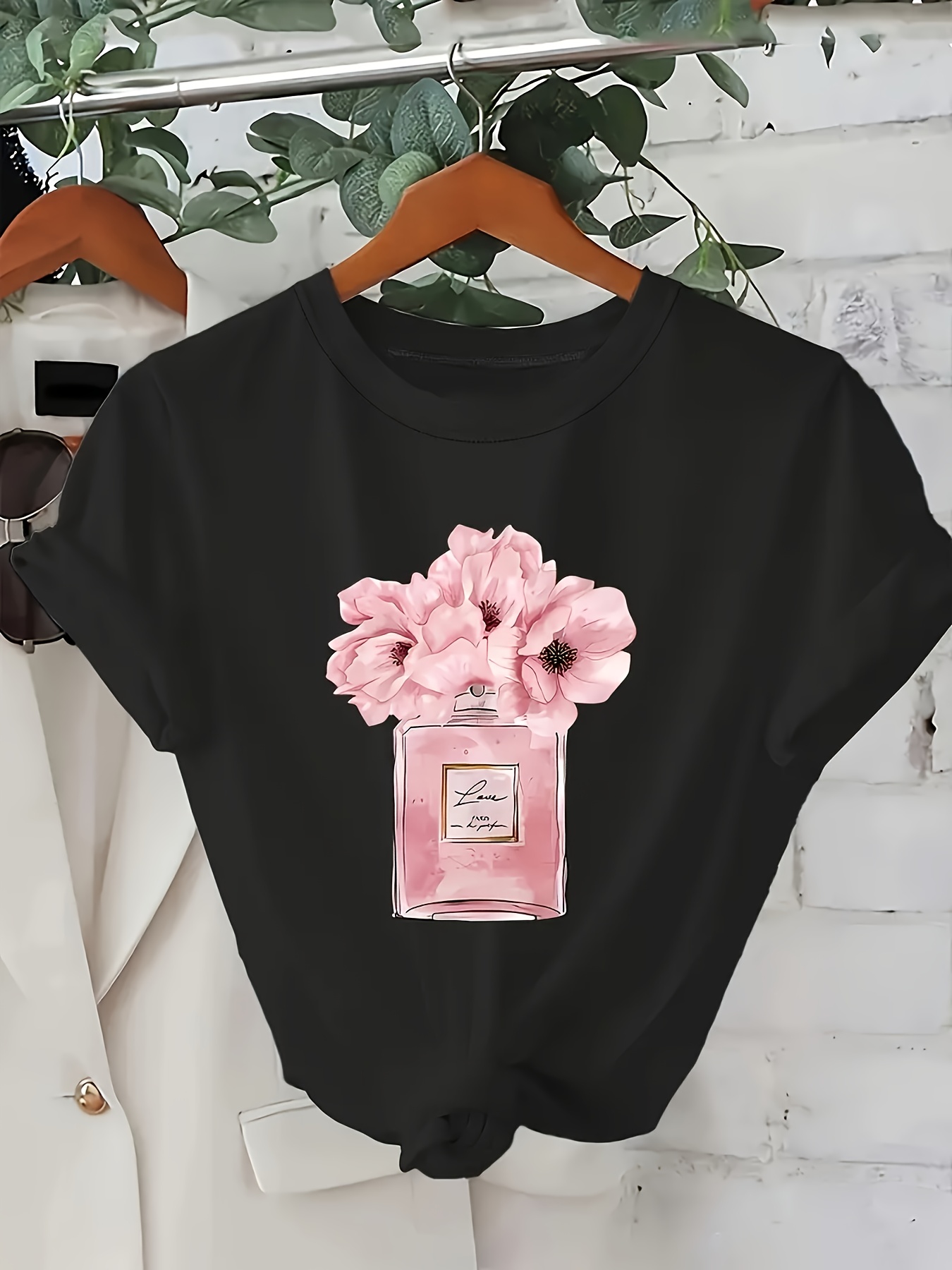 تي شيرت بأكمام قصيرة، عطور بار - مراجعة Summer Clothing In Paris وسعره